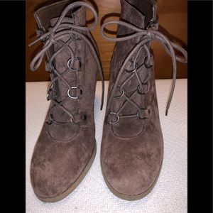 Madden Girl Gaylee Brown Wedges, Size 10